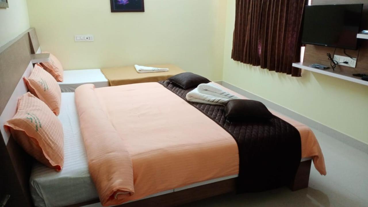 Giri Nandhana Residency เยลาคีรี ภายนอก รูปภาพ